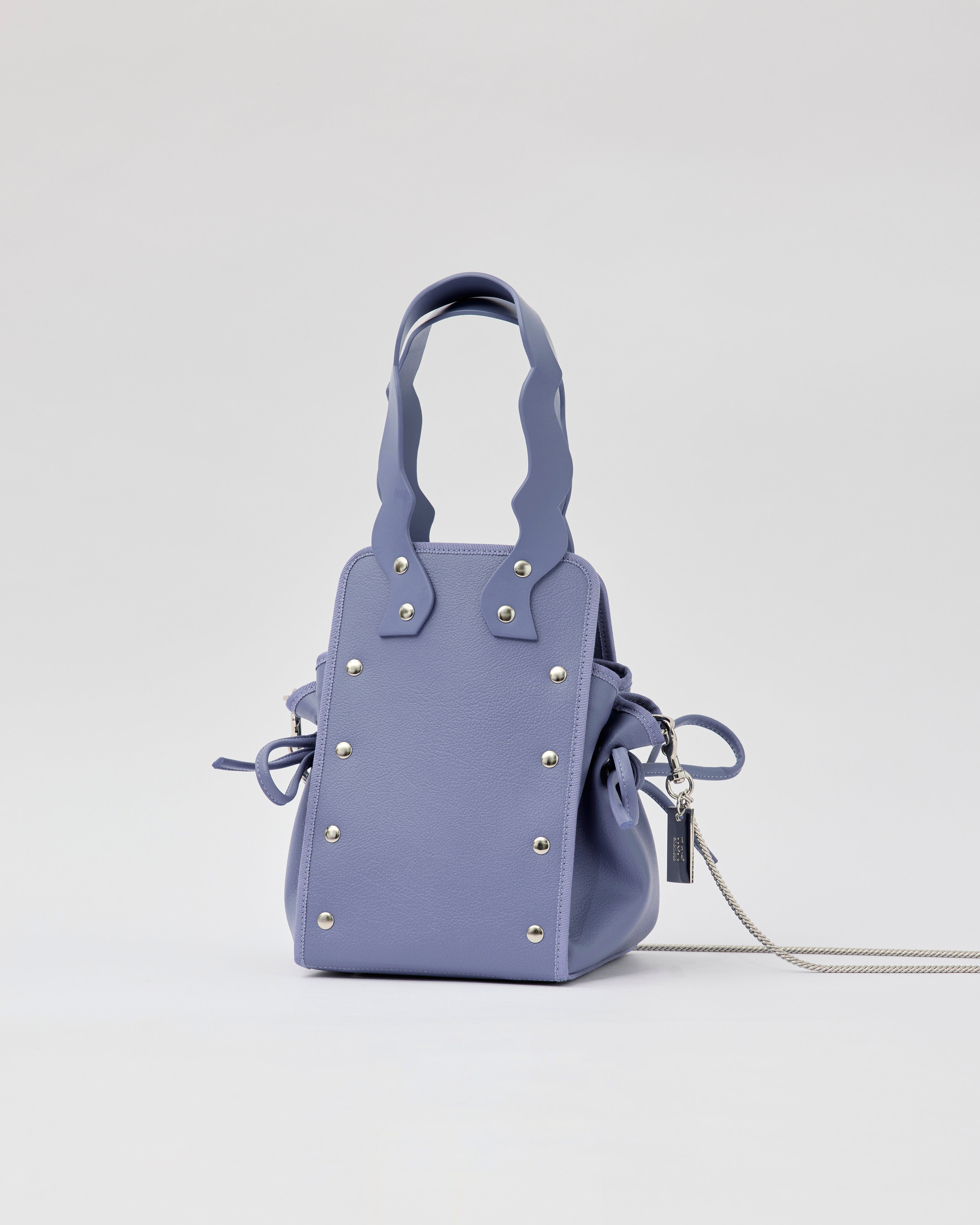 lundi nuit / fleur davos – nori enomoto