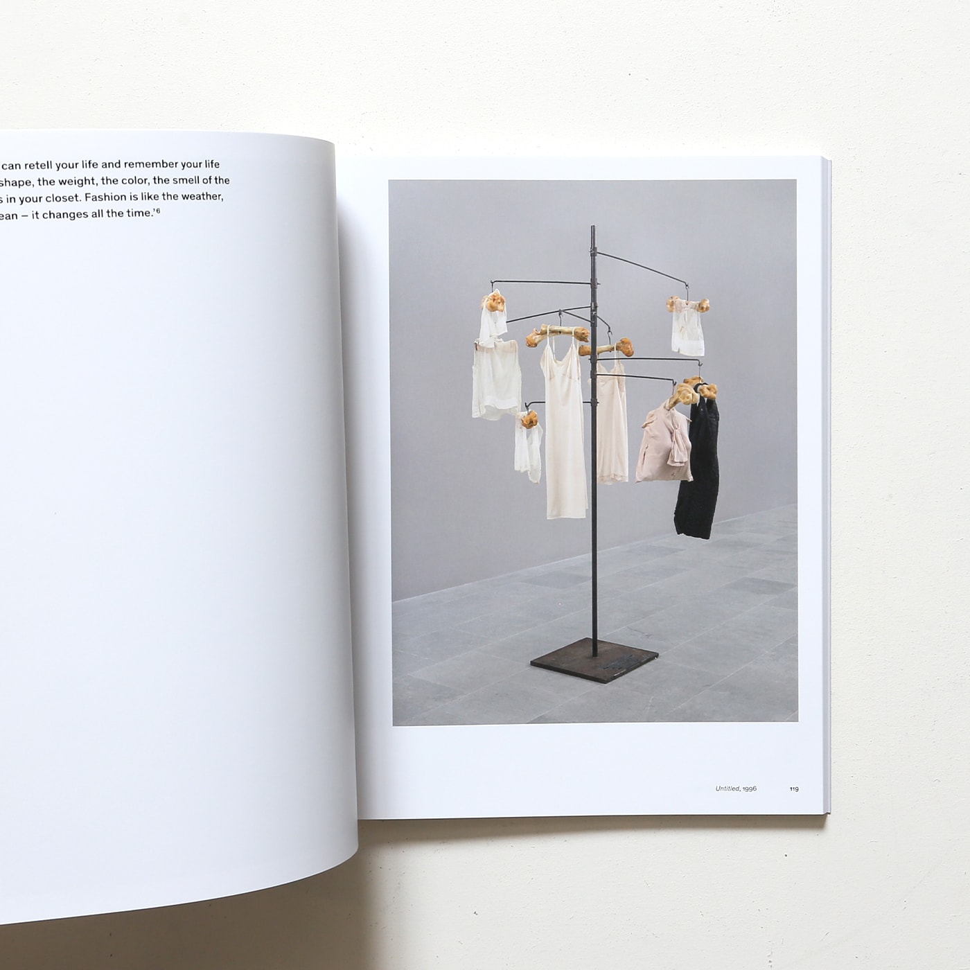 Louise Bourgeois: The Woven Child | ルイーズ・ブルジョワ | nostos