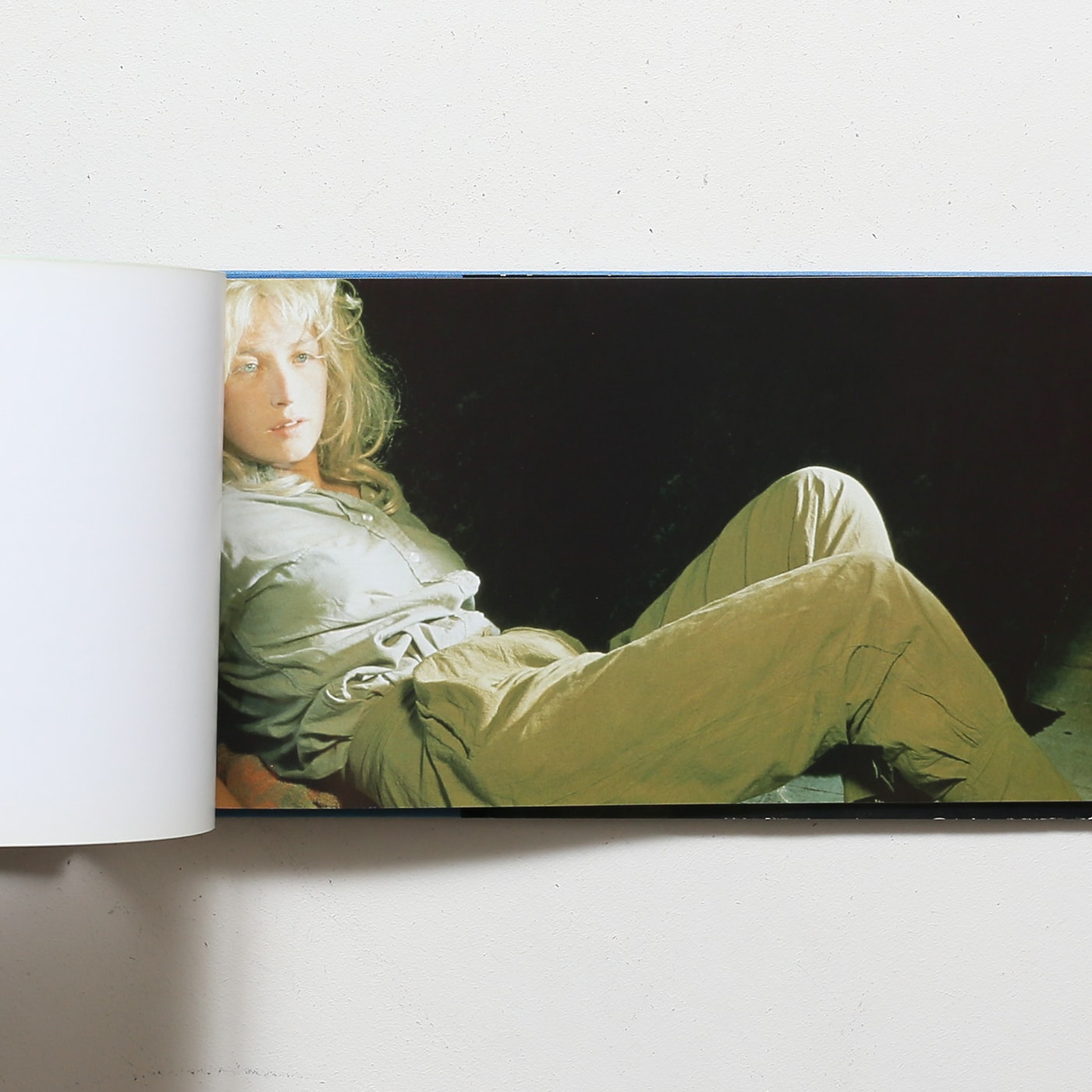 Cindy Sherman: Centerfolds | シンディ・シャーマン | nostos books