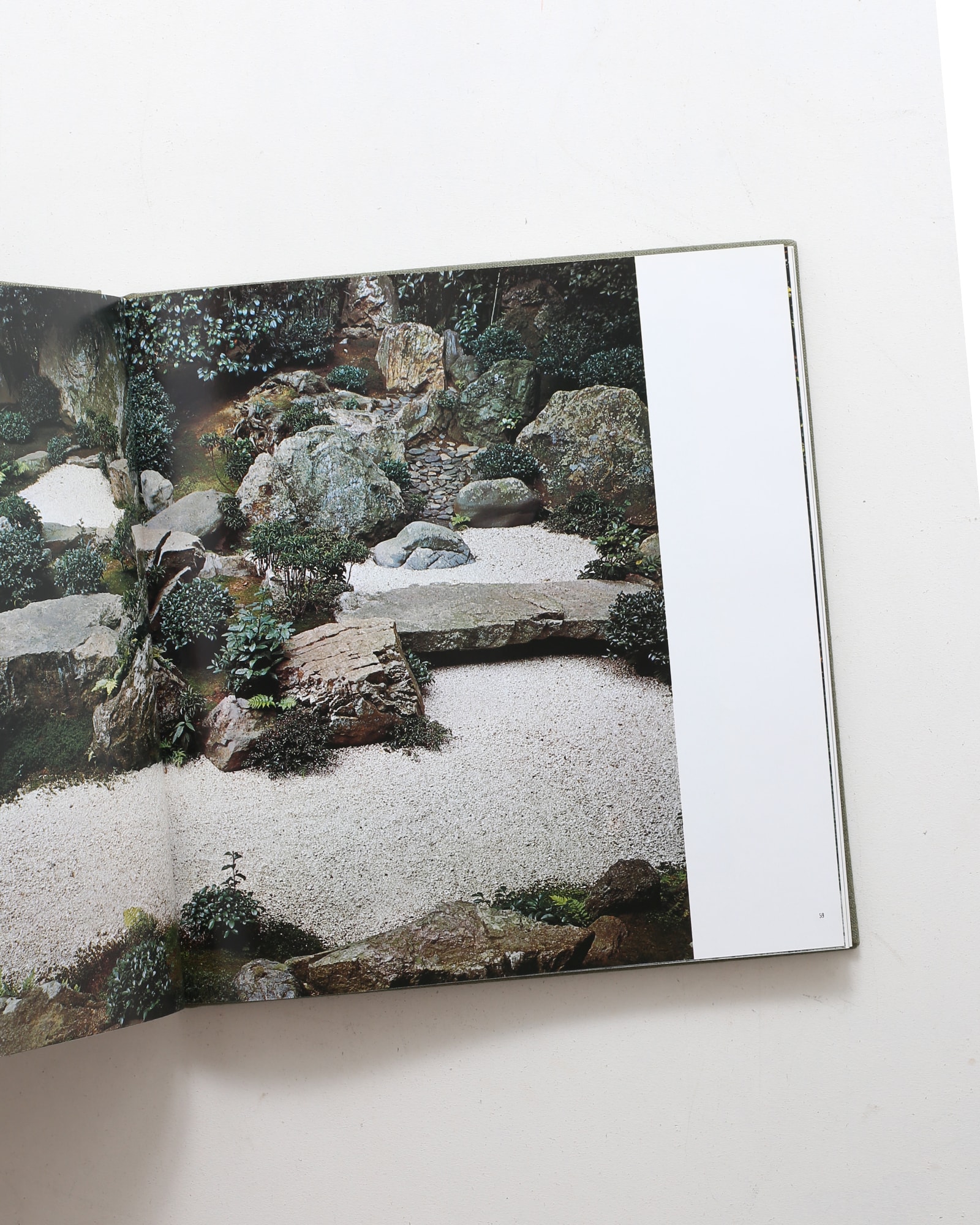 日本の庭 An Approach to Nature | 伊藤ていじ、岩宮武二、亀倉雄策