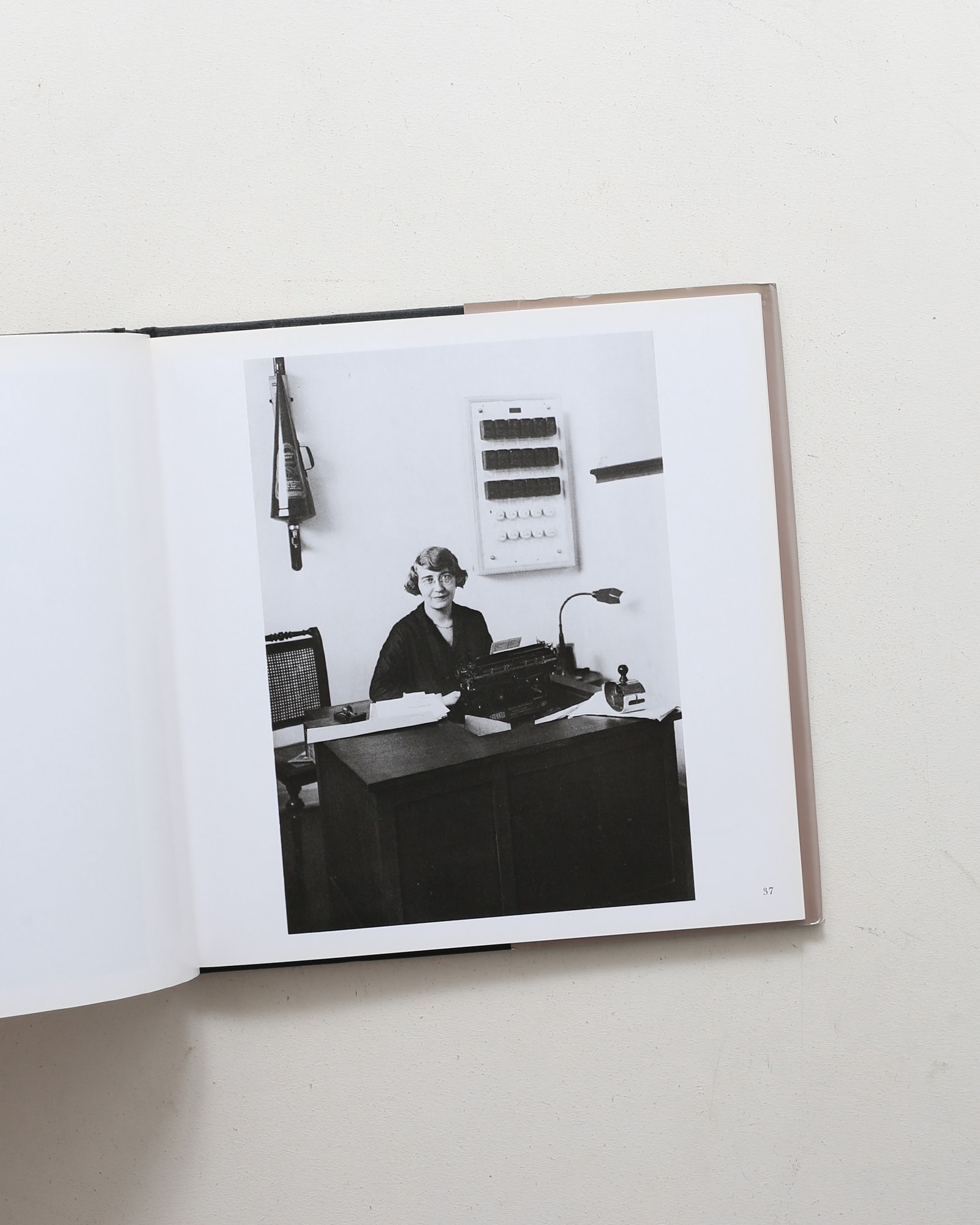 August Sander | アウグスト・ザンダー | nostos books ノストスブックス