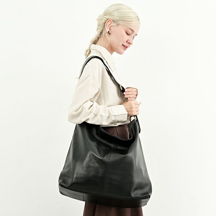 人気色再入荷】ドミニク・ラム 大容量 上質な柔らかい ラム革