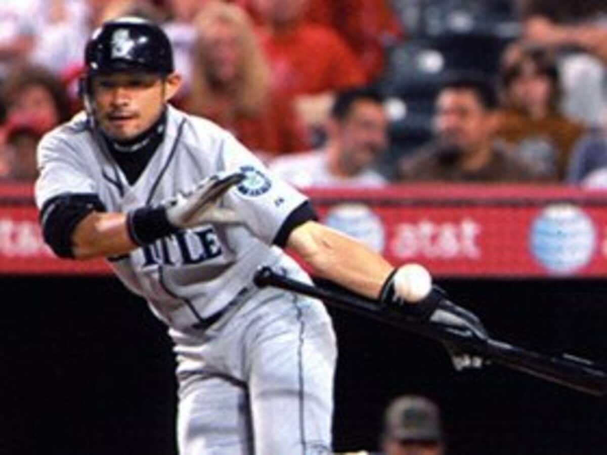 8年連続200安打達成。イチロー、歴史に名を刻む。 - MLB - Number Web