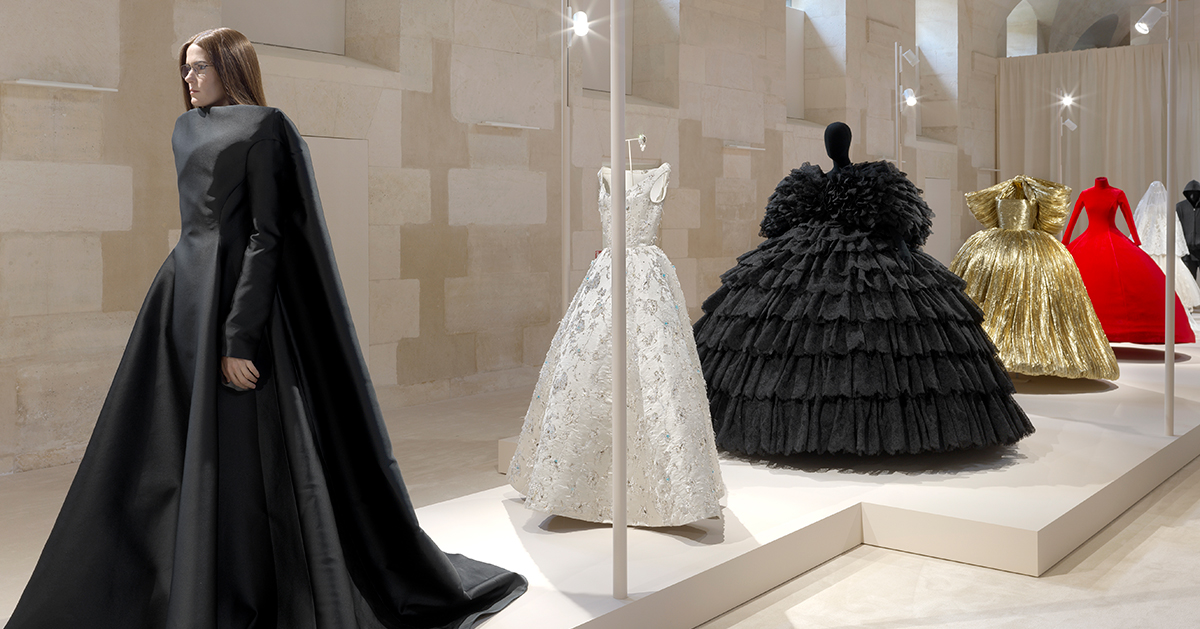 BALENCIAGA BY DEMNA EXHIBITION デムナが辿った10年の軌跡を総ざらい