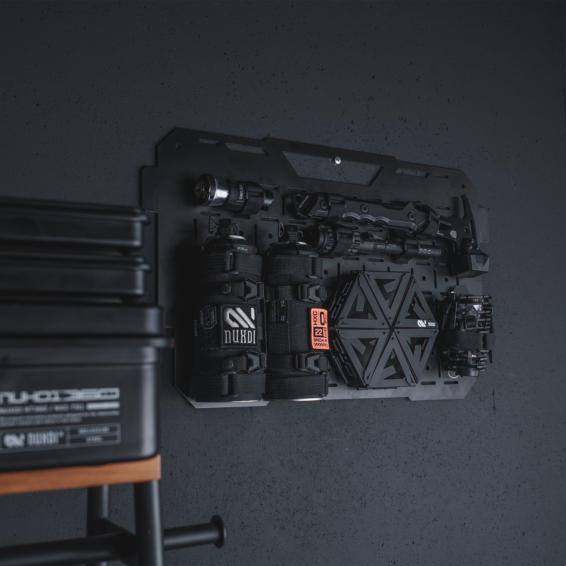 07 SUKUNAKARE - MAT BLACK ｜NUXDI｜オープンフレームコンテナ