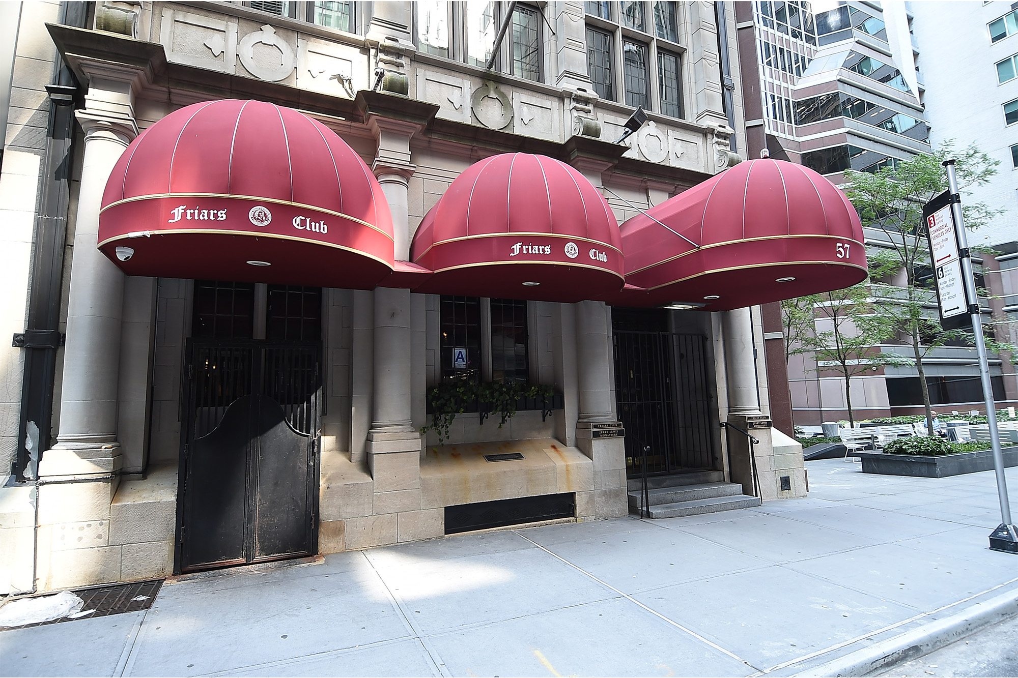 Legendary Friars Club to stay closed due to coronavirus
