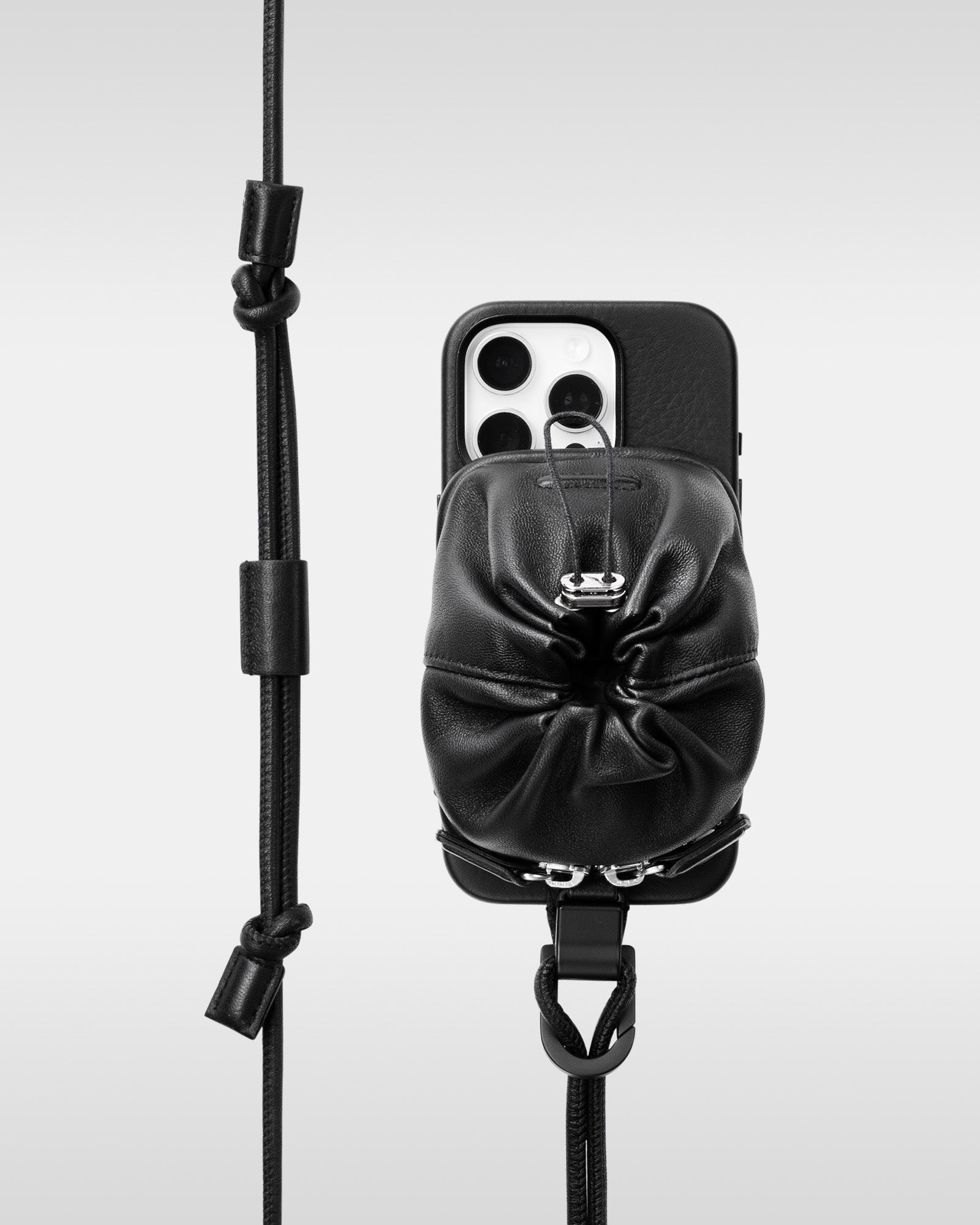 iPhone 17 / 16 / 15対応 レザーケースセット｜着脱ストラップ付き