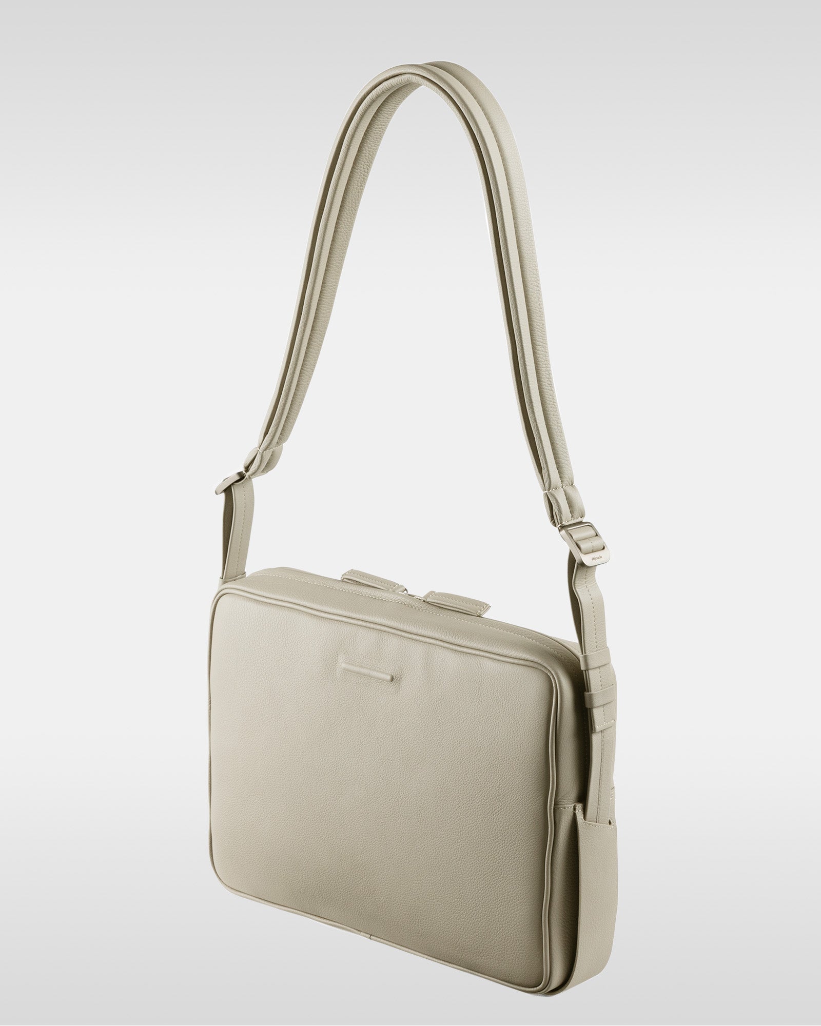 ソフトショルダーバッグ ラージ - レザーショルダーバッグ – objcts.io