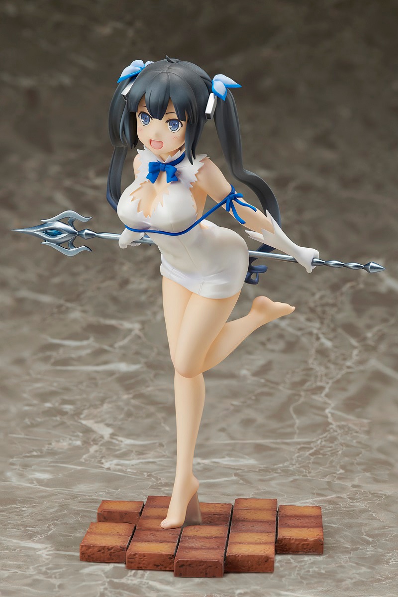 劇場版「ダンまち」ヘスティアのフィギュア、神月祭ではしゃぐ様子を