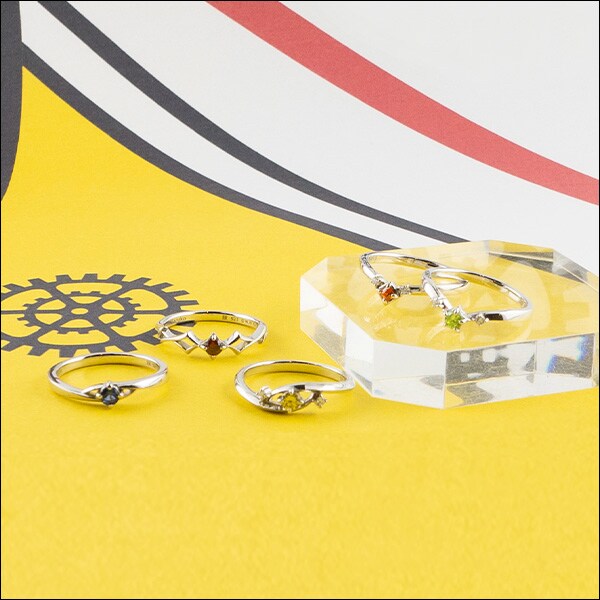 弱虫ペダル」モチーフリング、手嶋・青八木モデルを重ねると「必勝」の