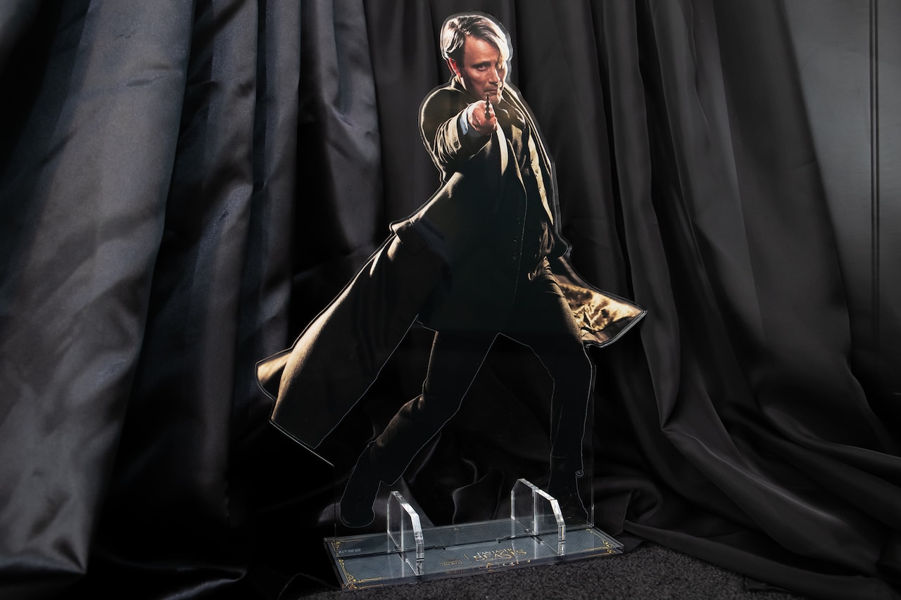 ファンタビ」Happyくじ一般販売、マッツ・ミケルセンがアクスタに