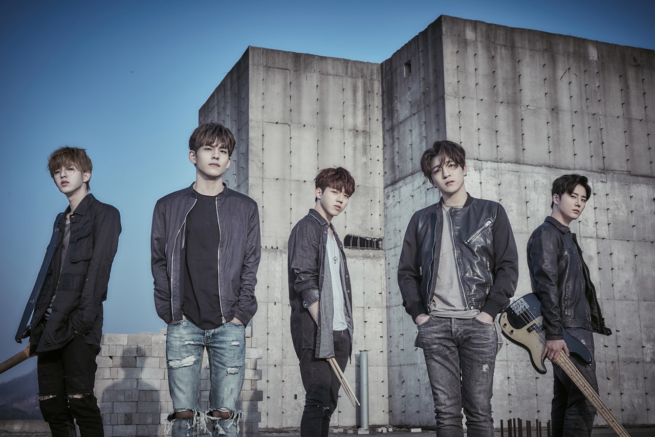 DAY6、日本初アルバム「UNLOCK」リリース - 音楽ナタリー