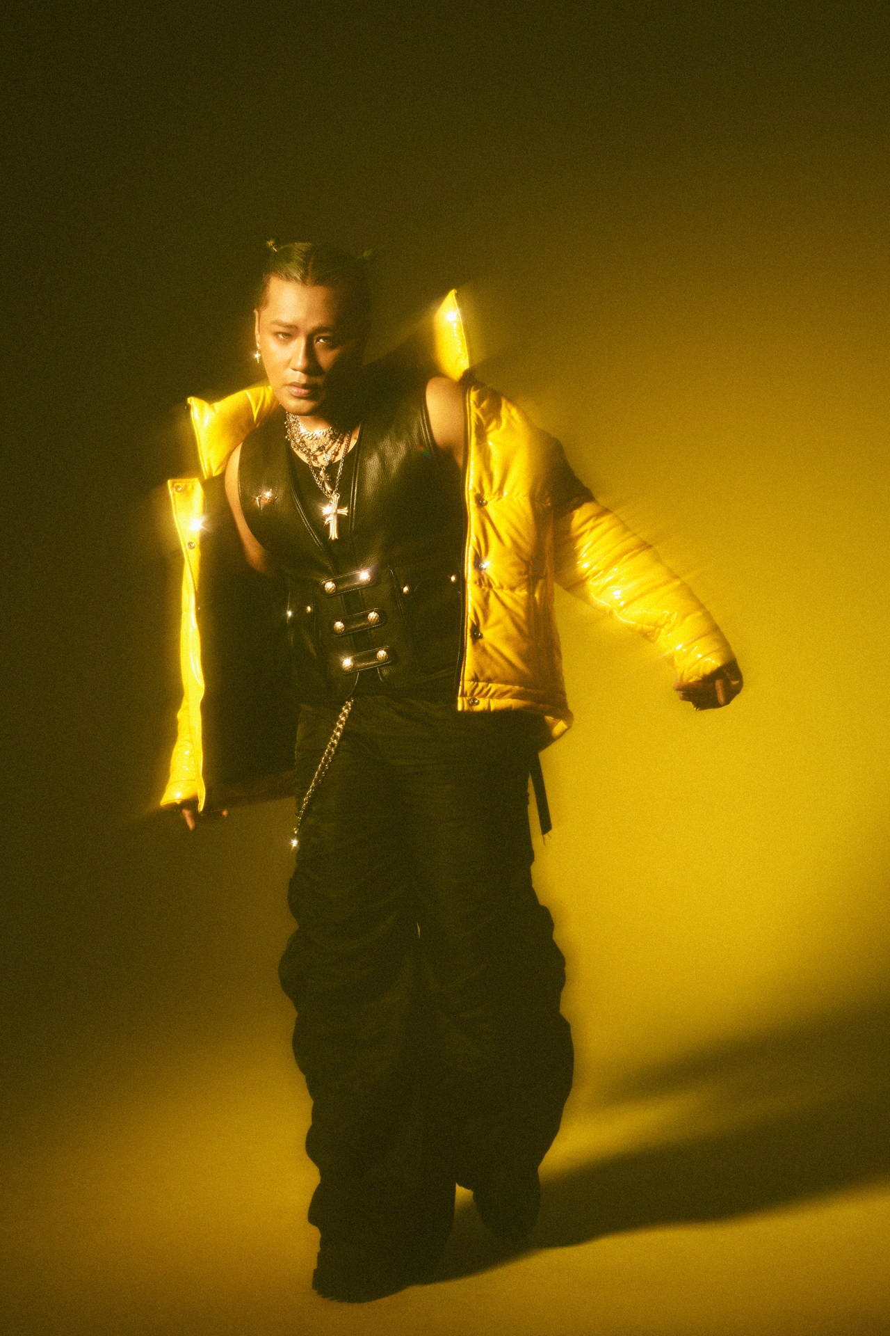 三代目JSB・ELLY、ソロ名義をCrazyBoyから改名し新作リリース（動画