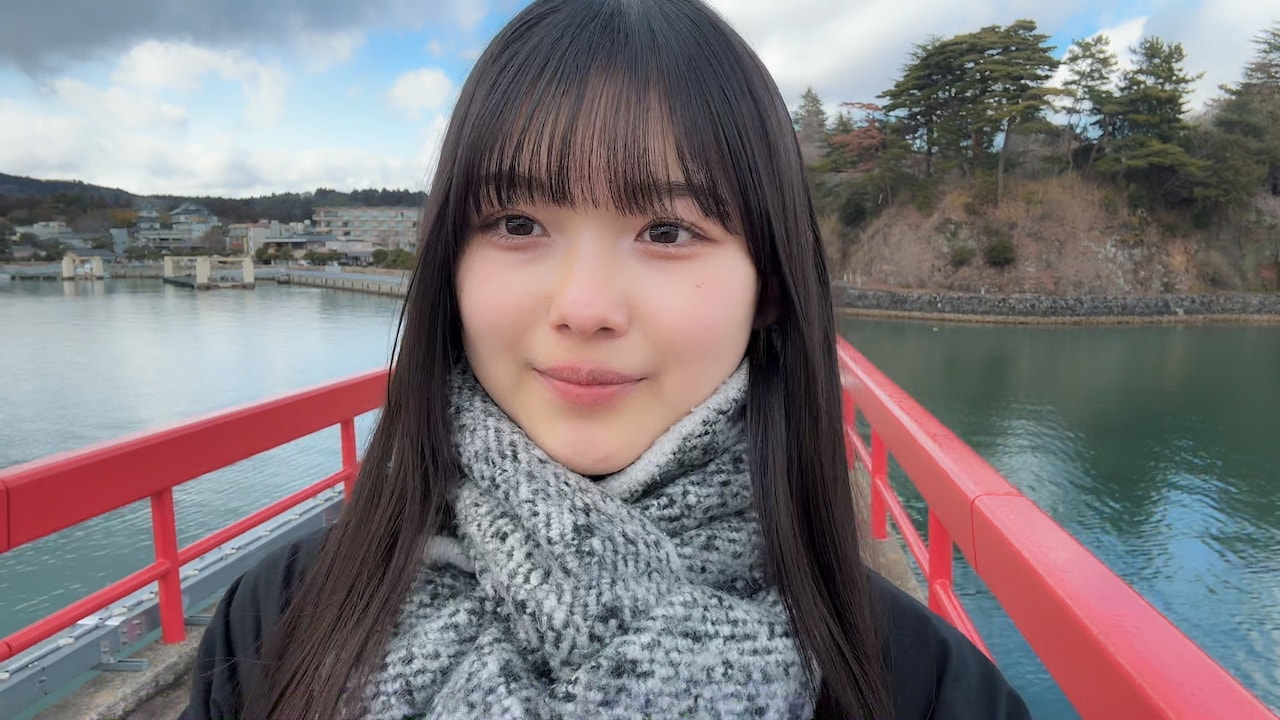 櫻坂46新メンバー、山川宇衣は橋の上で語る（動画あり） - 音楽ナタリー