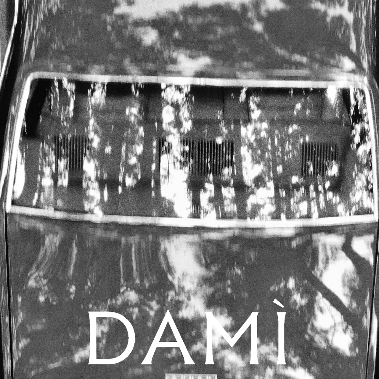 KEIJUのブランドDAMI、初の香水「SAYSUM」発売 - 音楽ナタリー