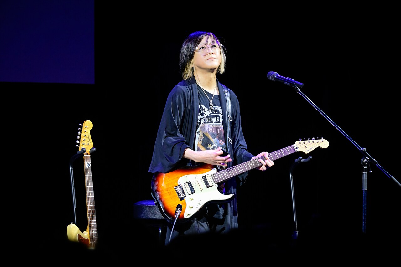 江戸時代末期の浮世絵師・歌川国芳の代表作「歌舞伎」「芸者」「相撲