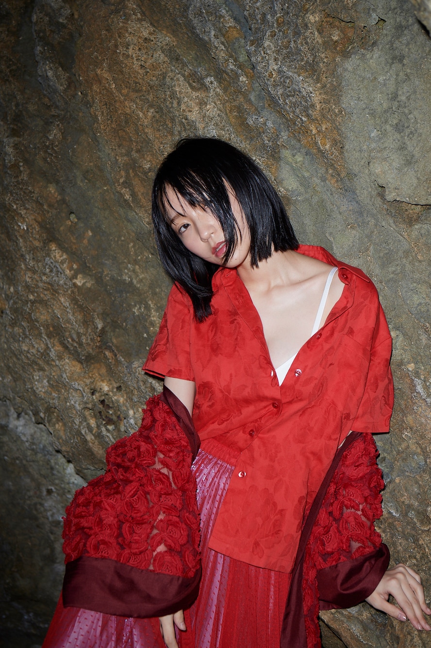 野口衣織ファースト写真集 君にしか教えない」より。（撮影