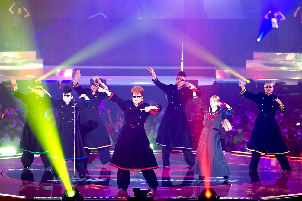 浜崎あゆみデビュー24周年！氣志團とのコラボでもアリーナ沸かせた