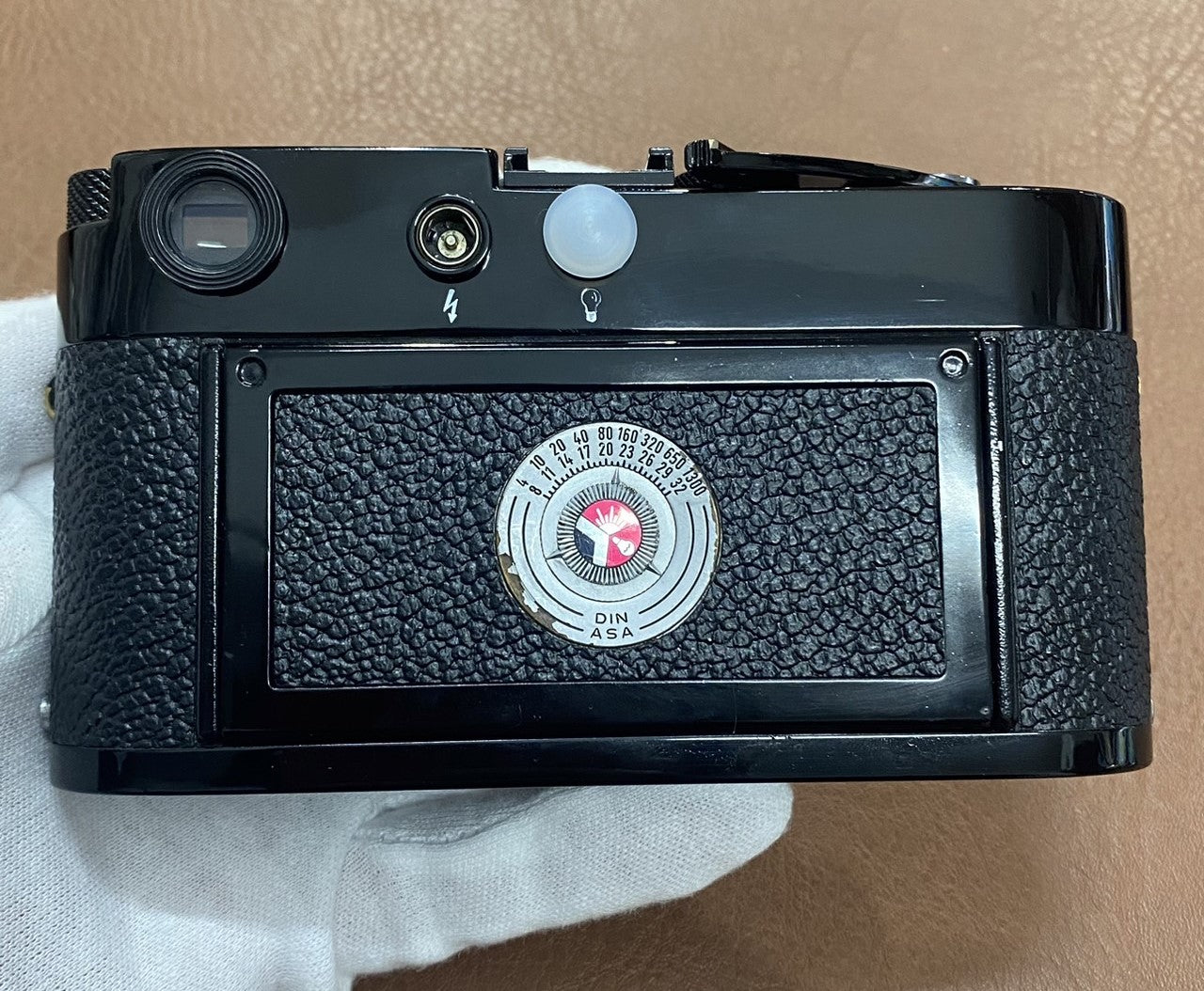 LEICA M2 後塗りブラックペイント – まるかめら