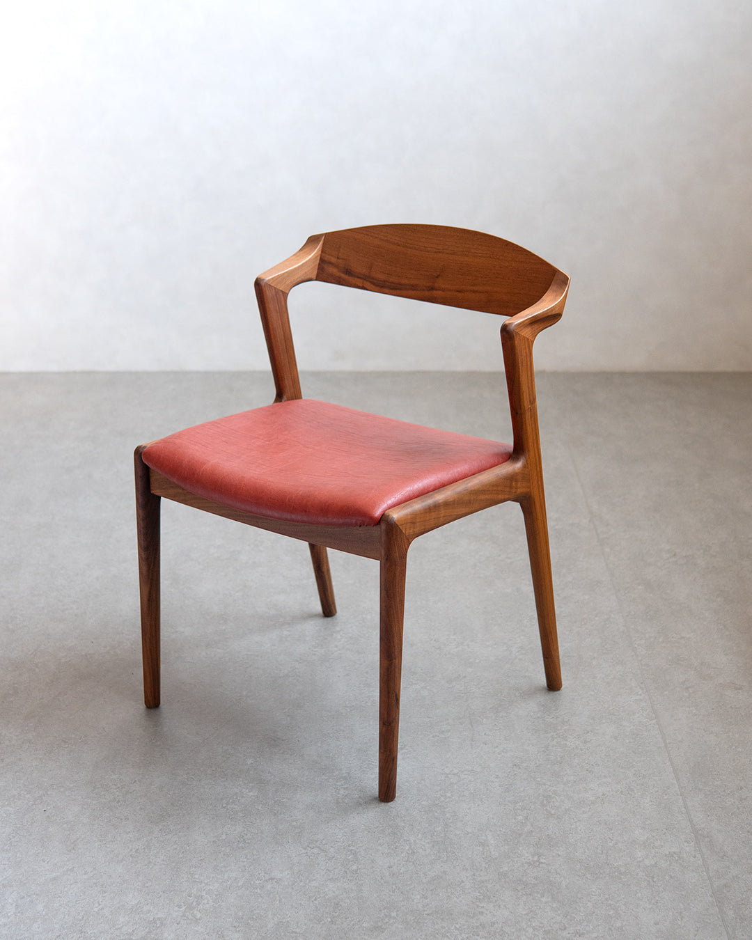 シキファニチア ｜ ユナセミアームチェア