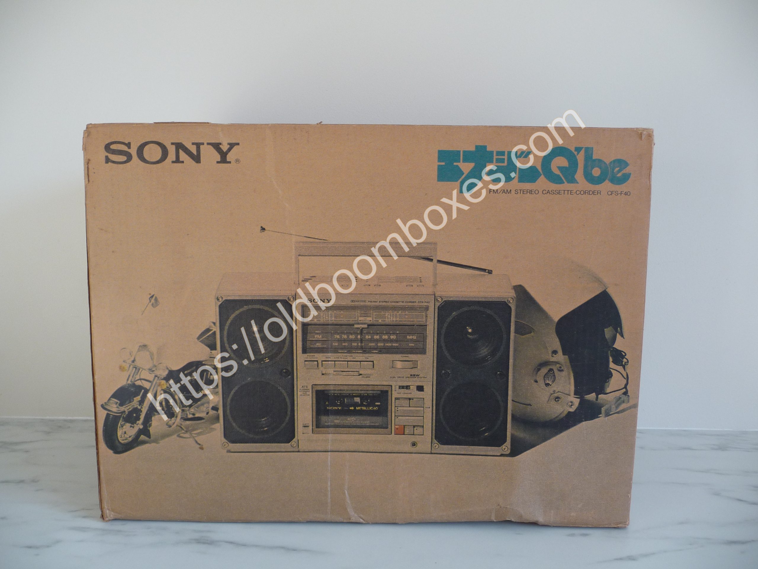 SONY CFS-F40 Stereo Radio Cassette Recorder - Old Boomboxes