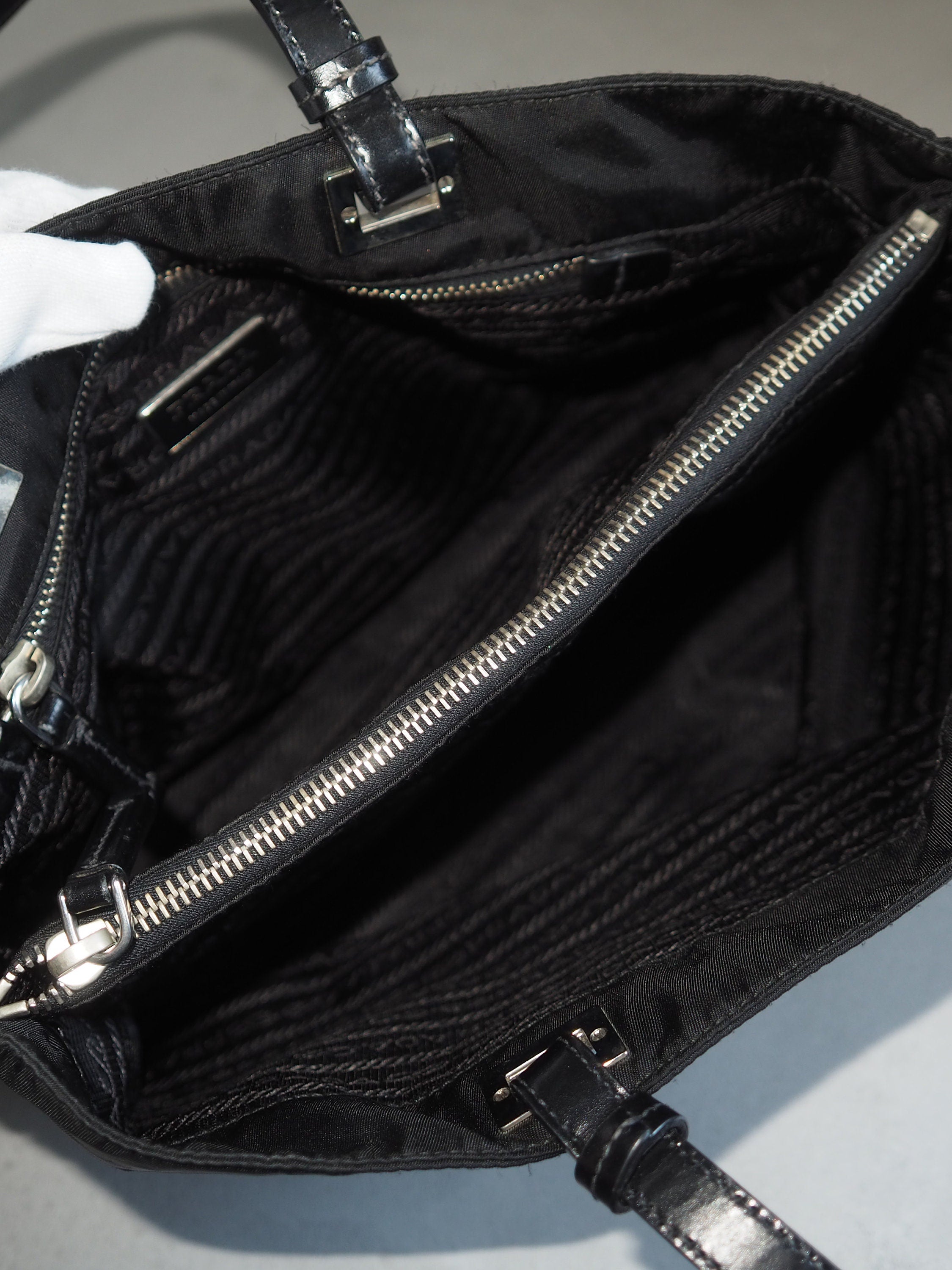 PRADA プラダ ナイロン トート ハンド ショルダー バッグ 三角 ロゴ