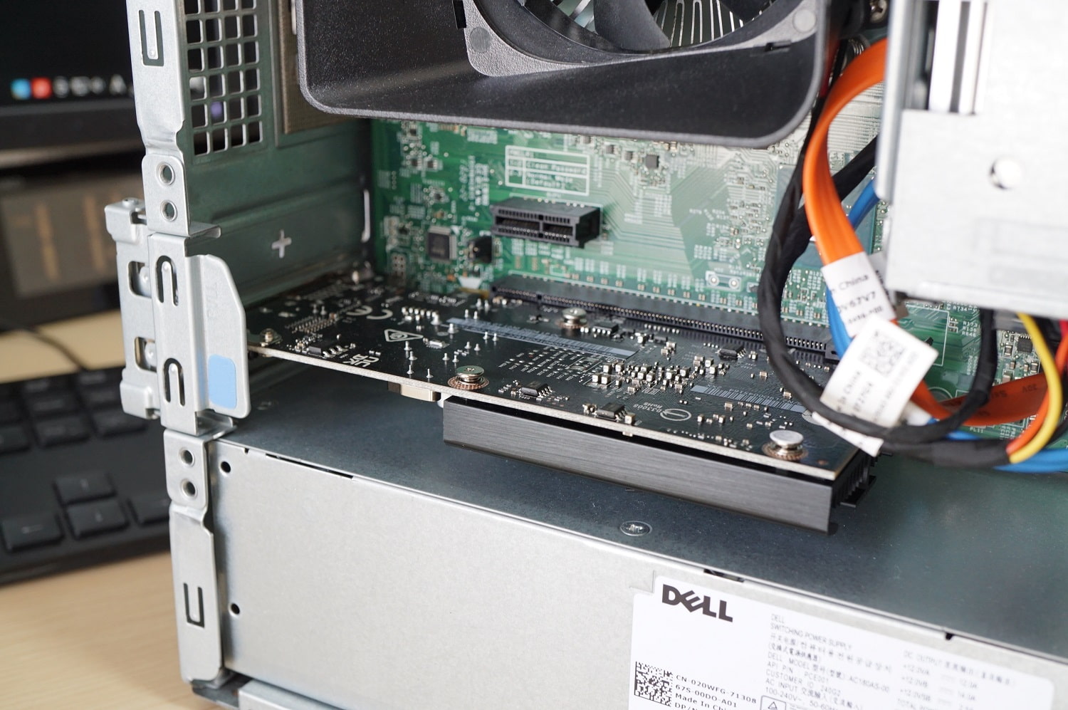 小型スリムパソコンにグラフィックボードGT1030を取り付け｜DELL