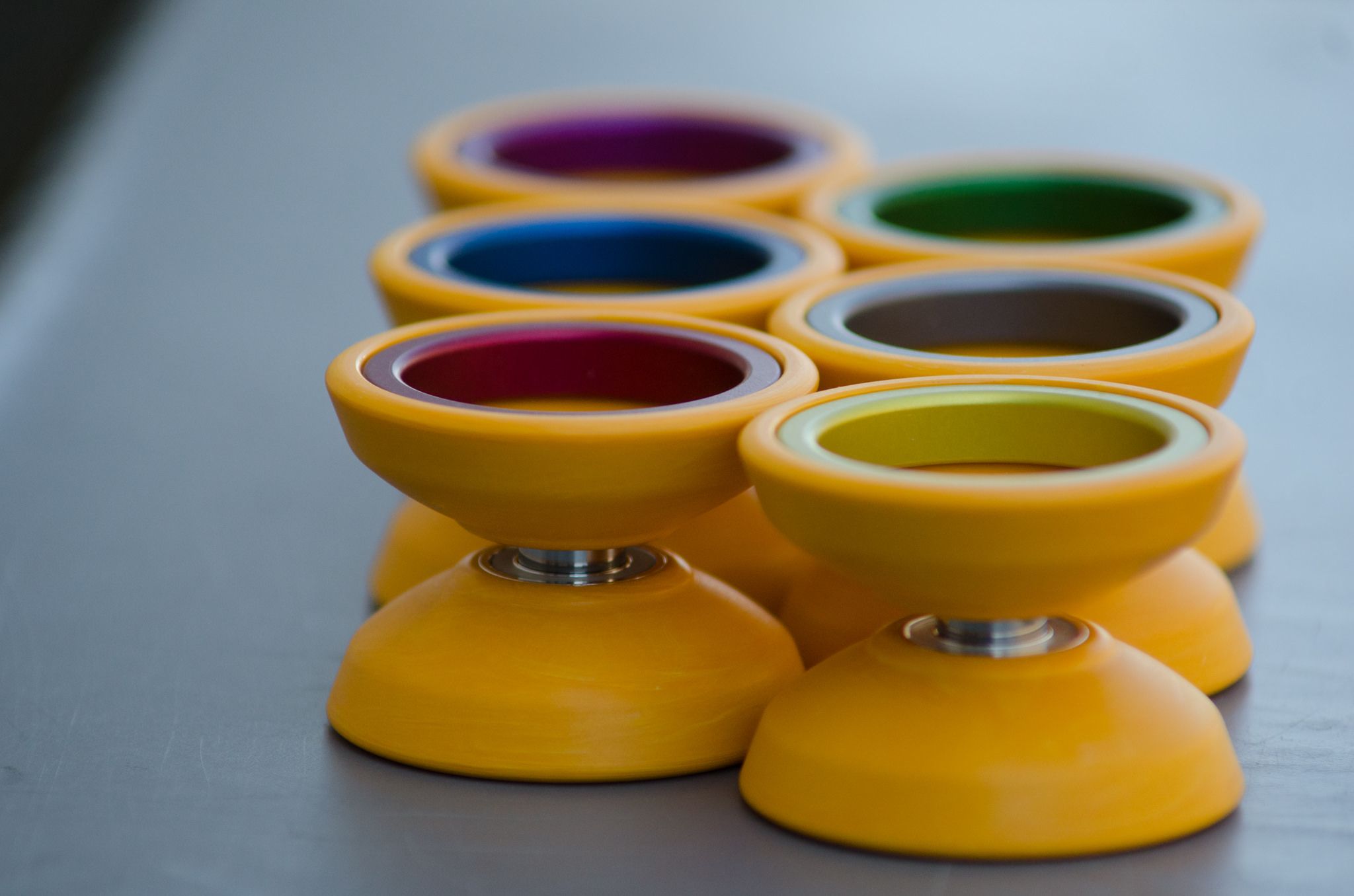 スポーツトイ・アクショントイ One Drop YoYos RALLY White/Blue Rim