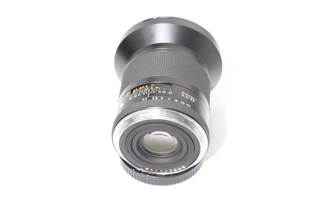 Contax 645 35mm f3.5 Zeiss Distagon – One Of Many Cameras