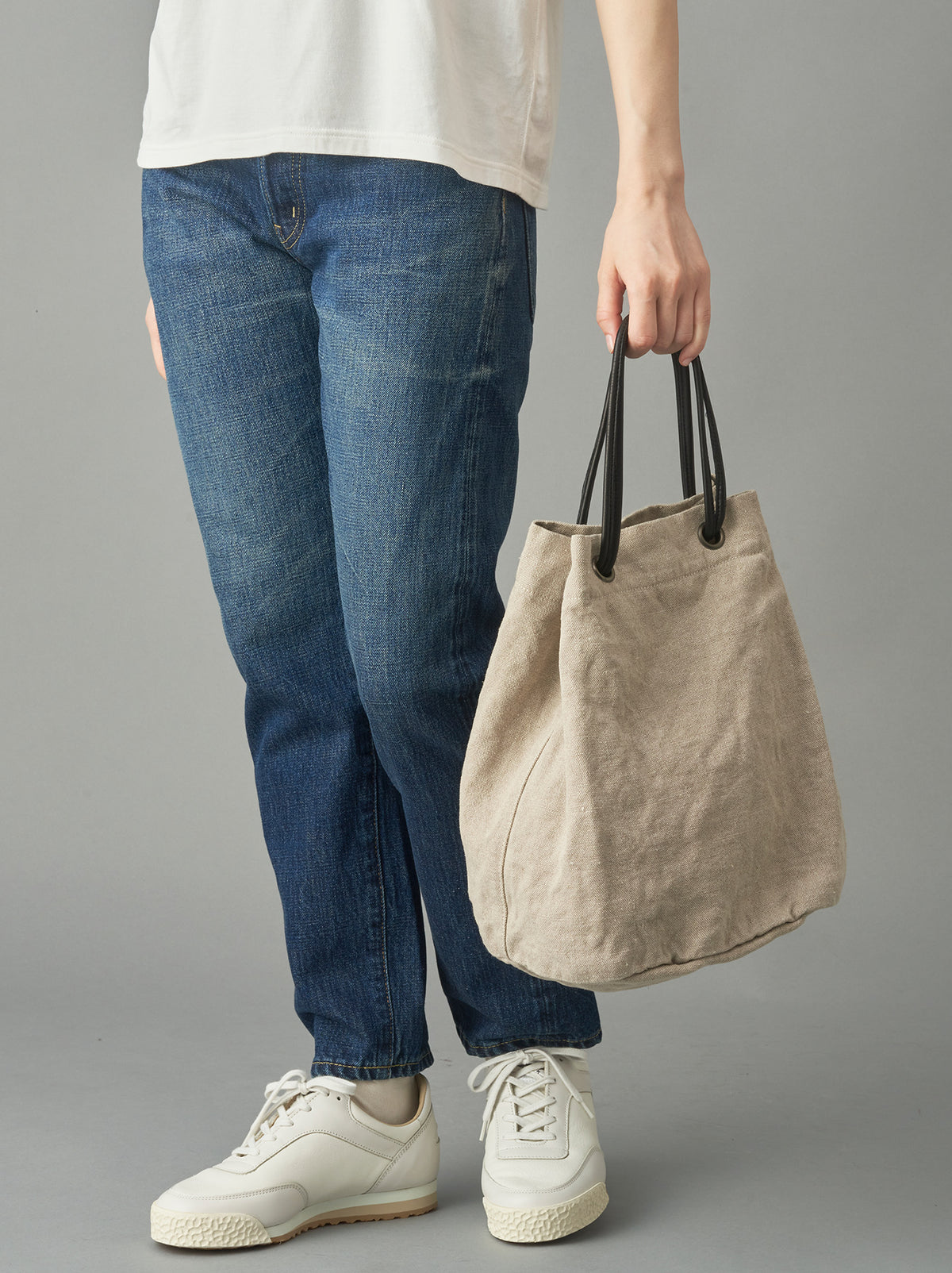 Oval lantern bag L – ARTS&SCIENCE ONLINE SELLER