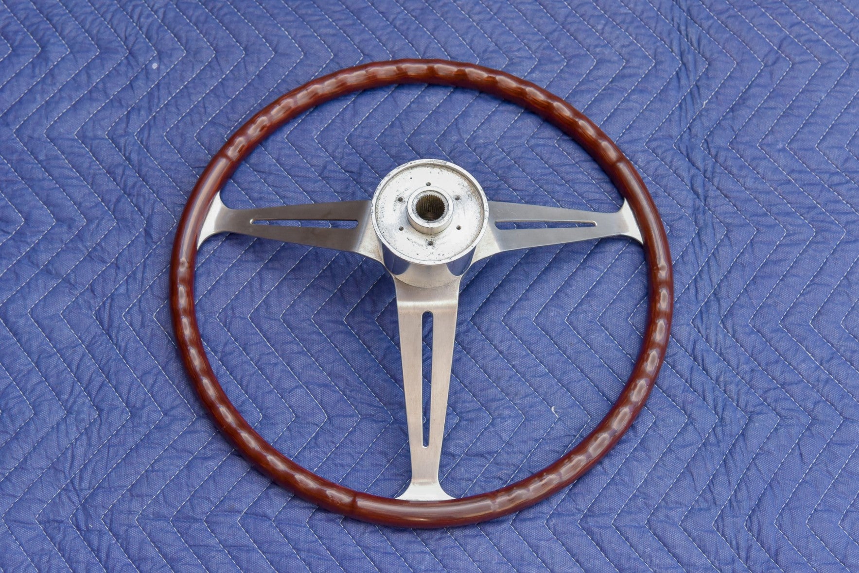 空冷vw 希少品 EMPI製GTステアリングホイール 空冷vw 希少品 EMPI製GT