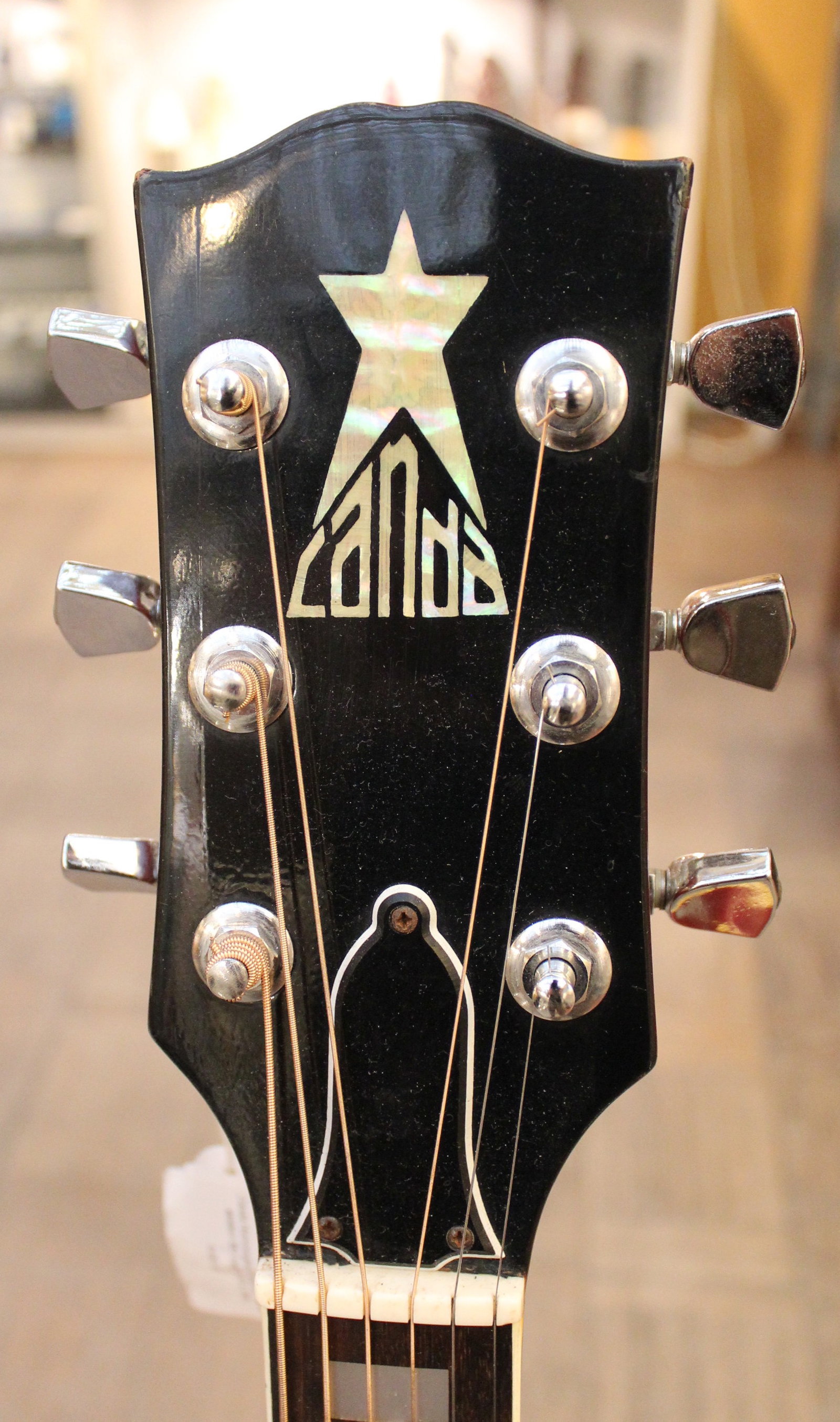 1970s Canda Hummingbird model 202 natural western MIJ