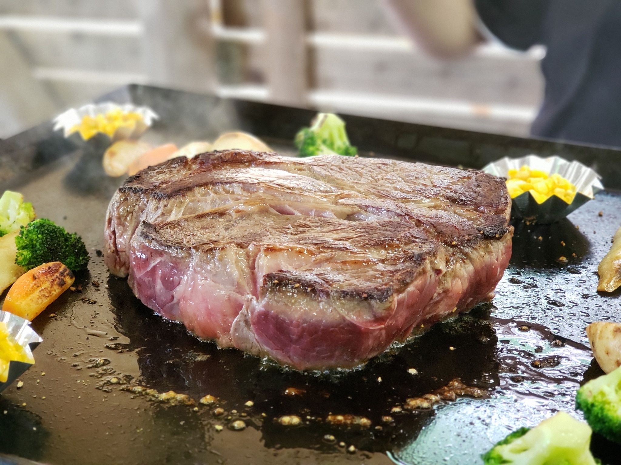 ステーキランチ【焼肉ハウス】｜【癒しと健康の森】道の駅 信州大芝