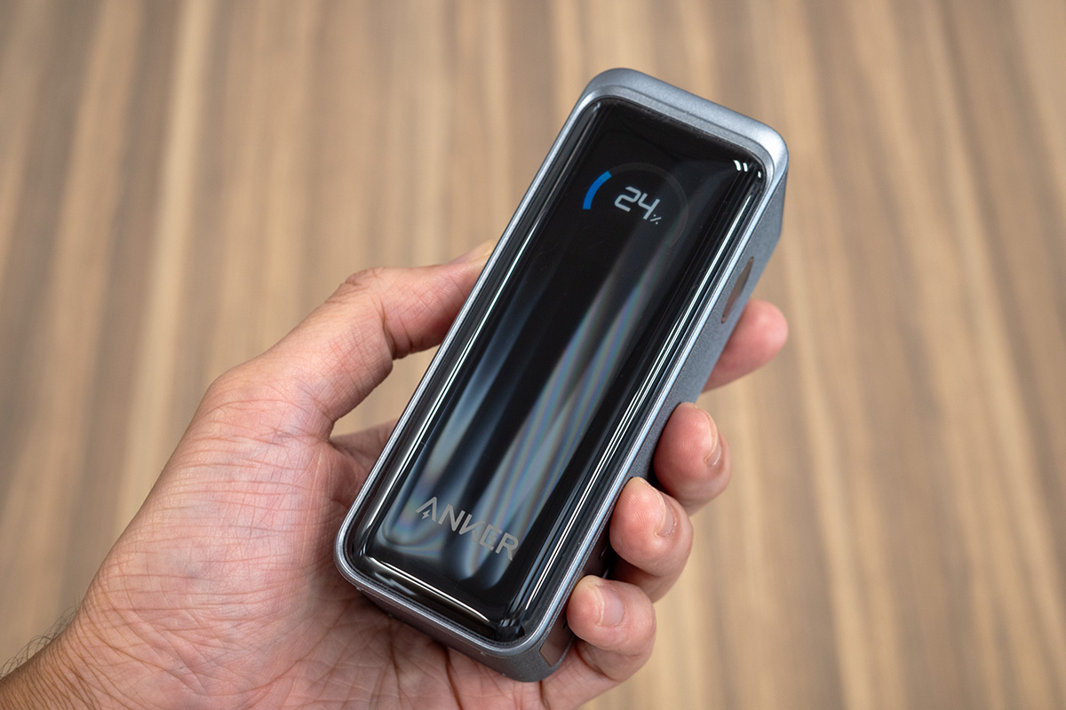 Anker Prime Power Bank（9600mAh, 65W, Fusion）レビュー：プラグ一