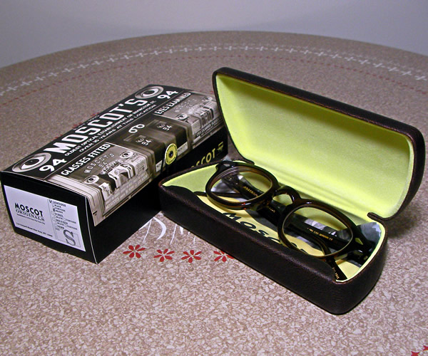 organ69 : [fs034]Moscot Lemtosh Brown 44□24