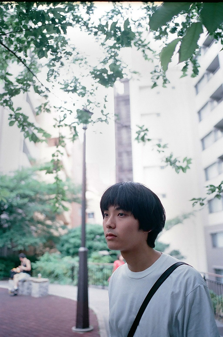 INTERVIEW | 折坂悠太 暁のわたし REC2013-2019 特設サイト