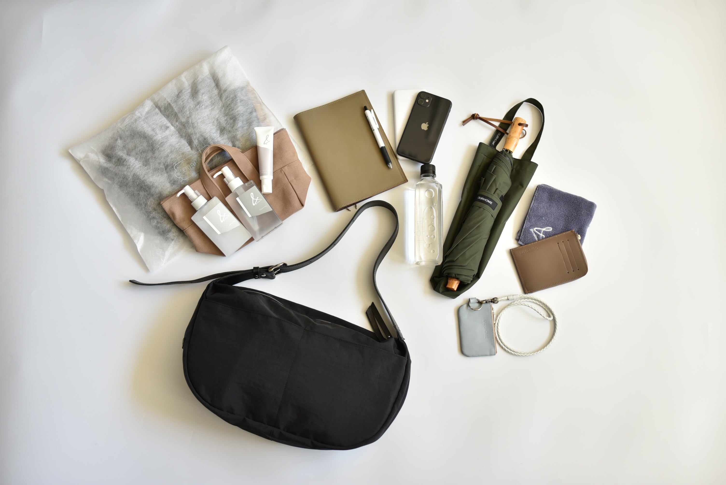 ムーンショルダーバッグ – OURHOME