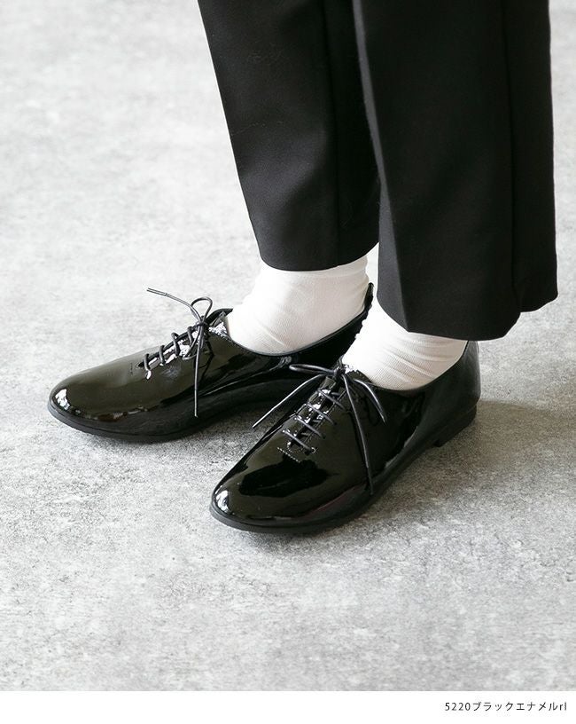 日本製 エナメル レースアップ フラットシューズ 送料無料 | welleg