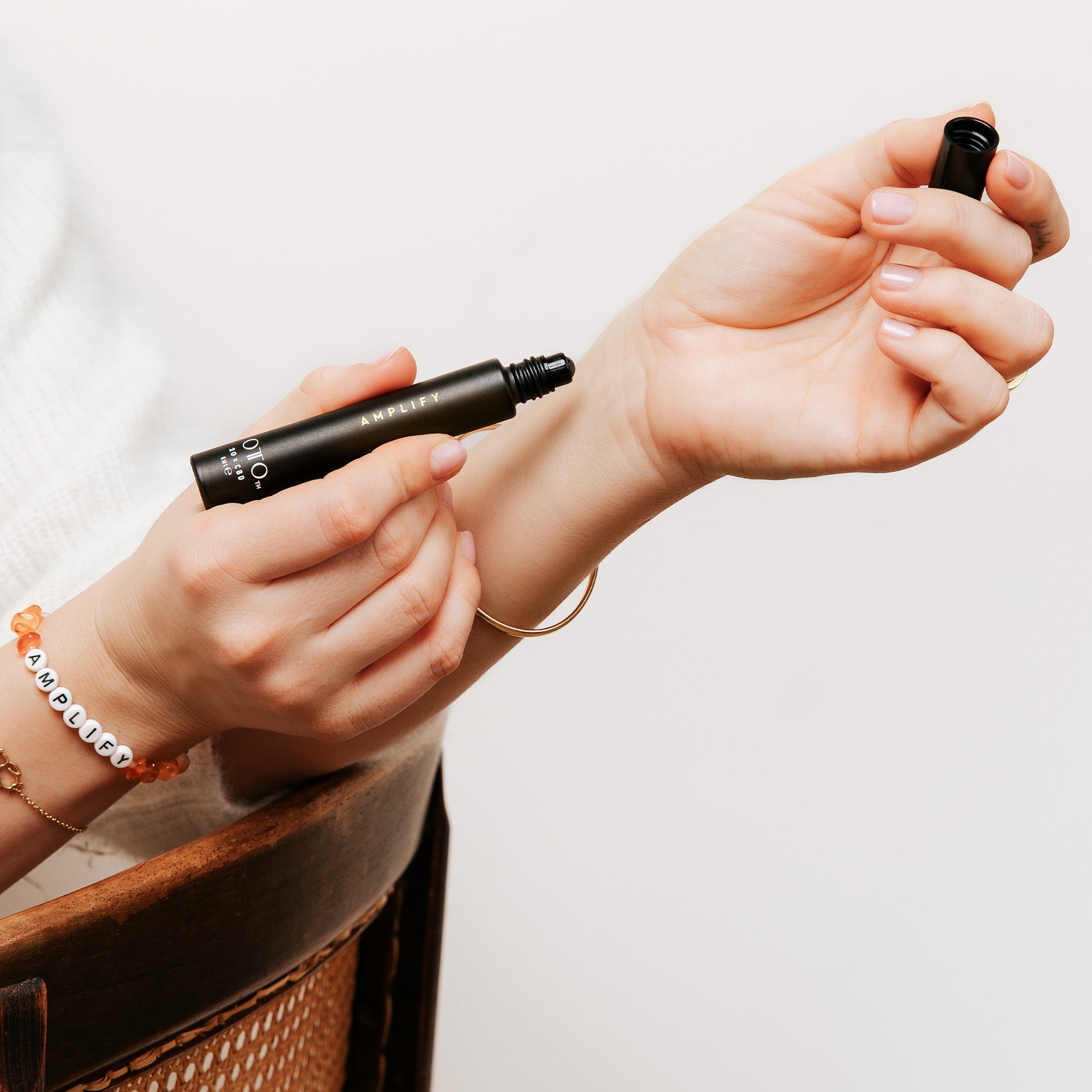 OTO Amplify CBD Roll-On - 1600mg CBD | OTO Wellbeing – OTO WELLBEING