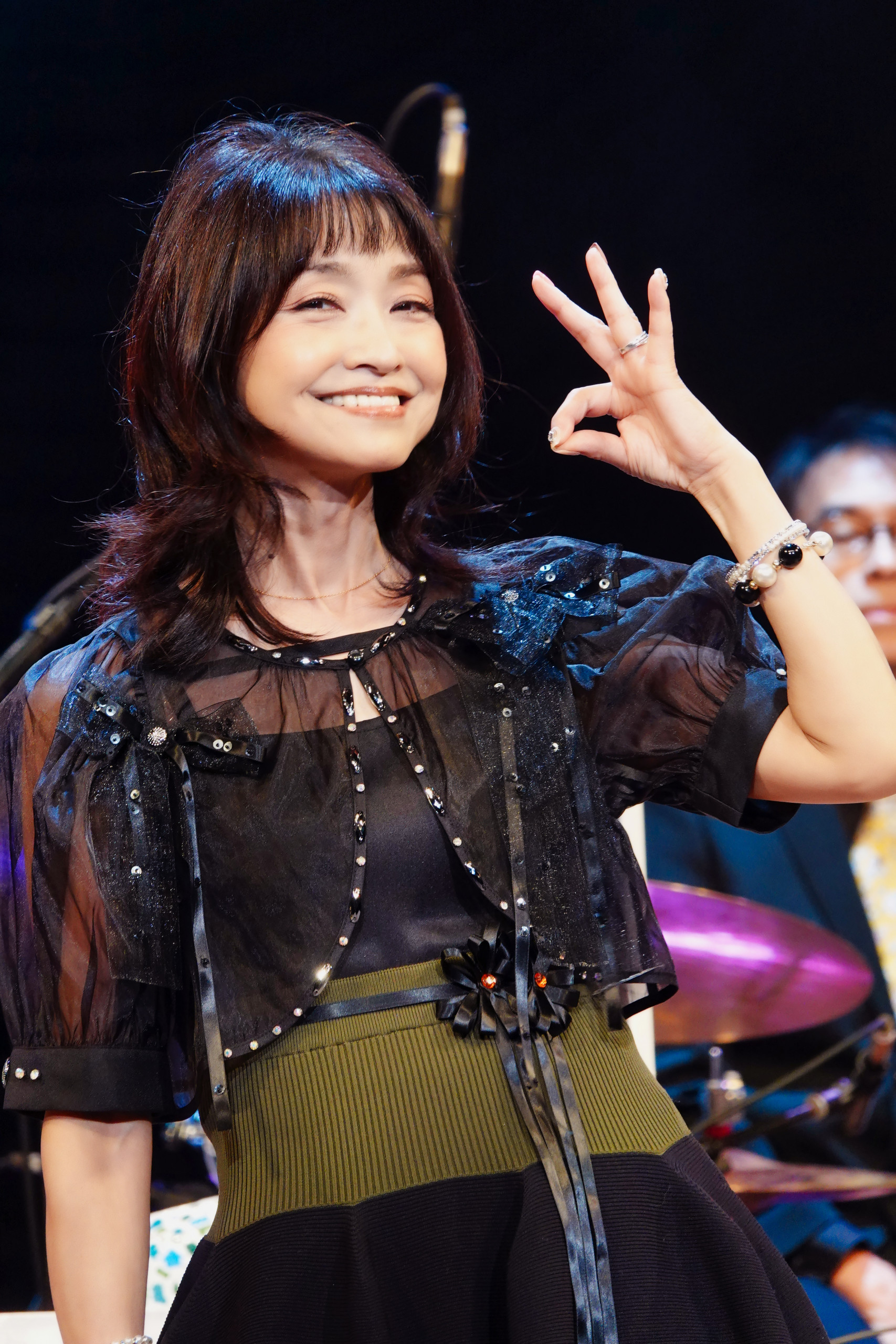 石川ひとみが45周年記念コンサートで“笑顔の花”を！ 生きる力をくれた