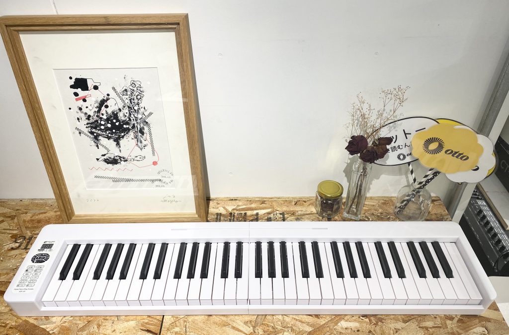 🎼【KIKUTANI新製品】重さたったの2.3kg。折りたたんで持ち運べる61鍵