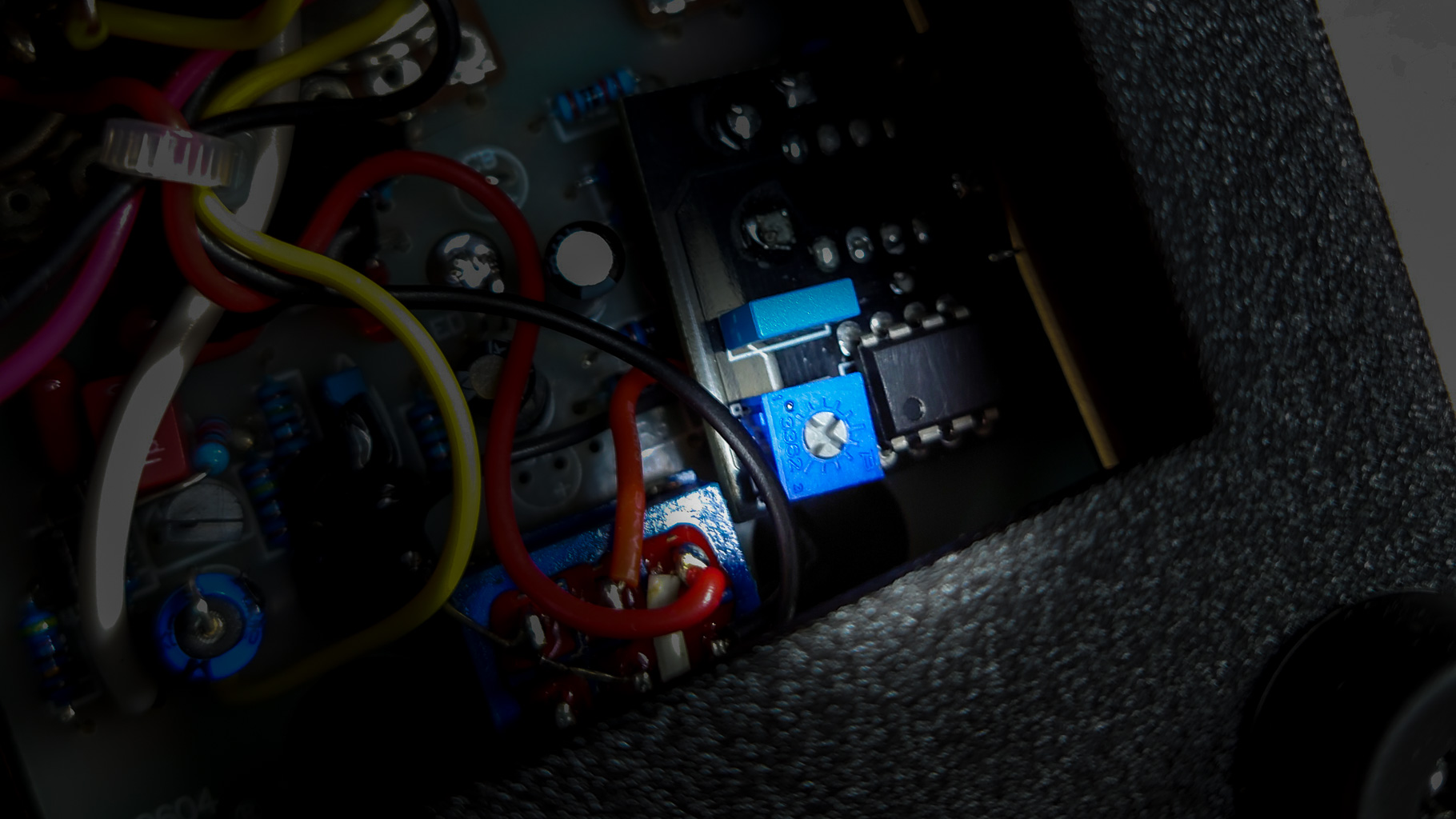 old SanoRa+ – Ovaltone -handmade effect pedals-