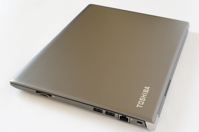 東芝『dynabook RZ63/A』実機レビュー 薄型・軽量・タフネスバッテリー