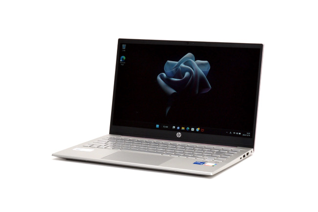 HP Pavilion 14-dv (2022年モデル) レビュー：SAKURAのカラーが