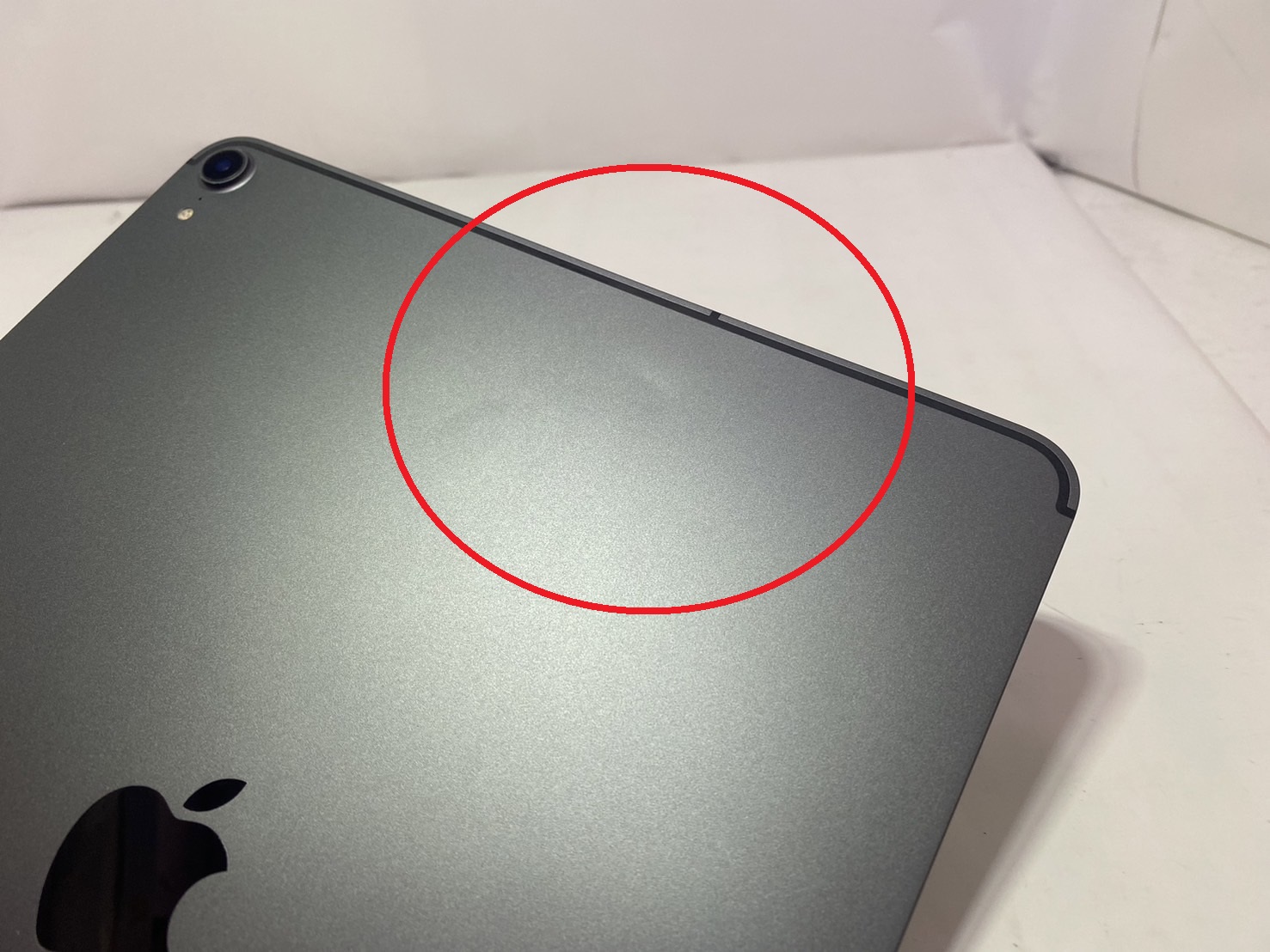 APPLE(アップル) iPad Pro 12.9インチ 第3世代 64GB MTHJ2J/A