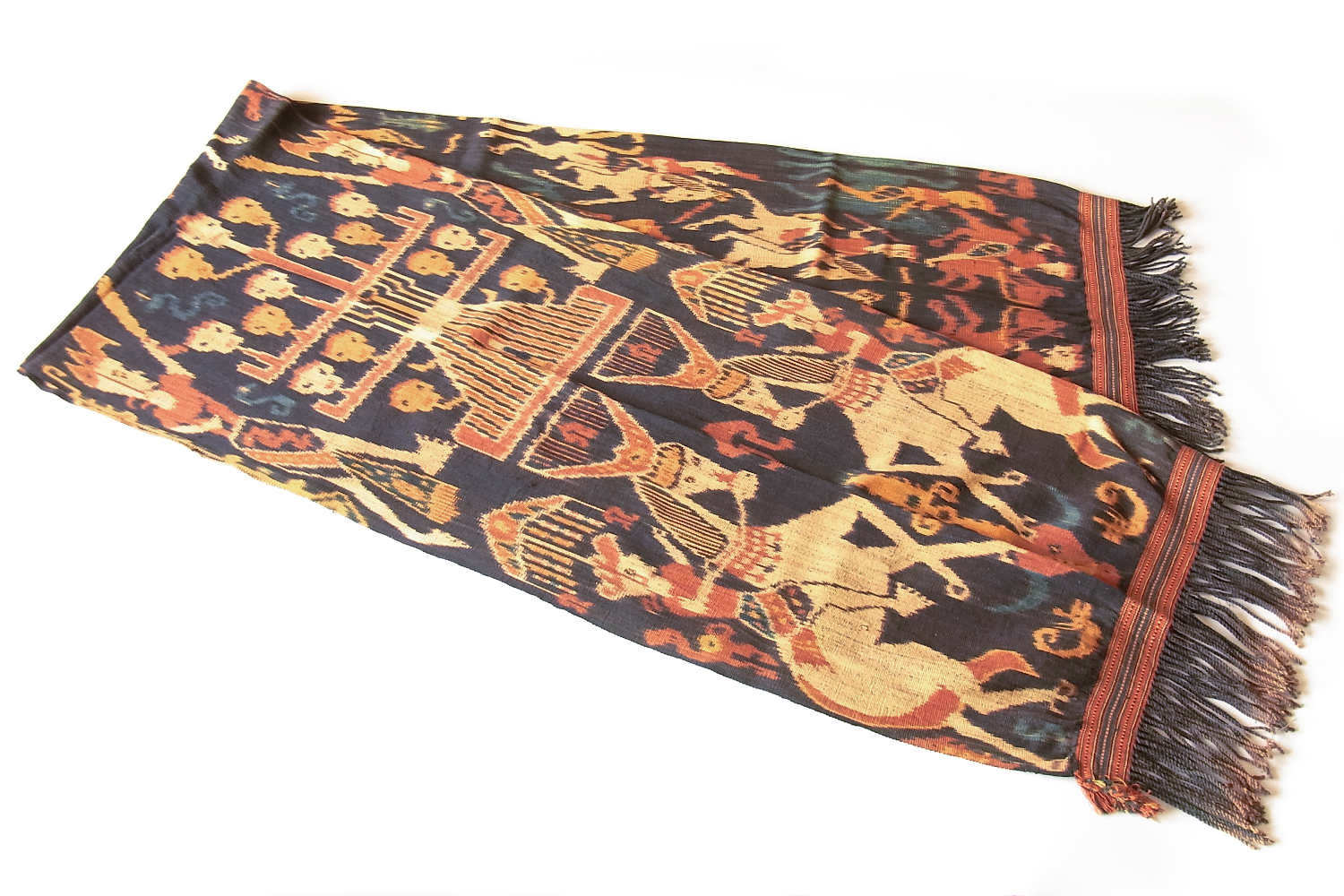 スンバ島イカット（ヒンギー）No.T-ISI-055|パソラ・首架文が織り込ま