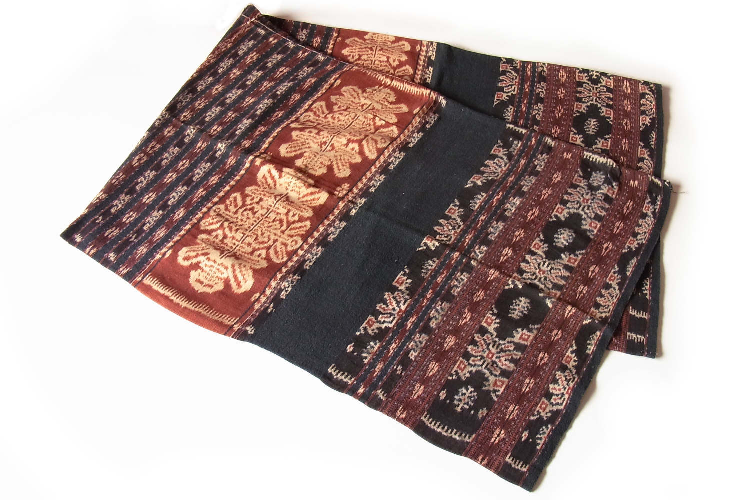 サブ島イカット（エイ）No.T-ISA-009|インドネシアのサブ島でつくられ