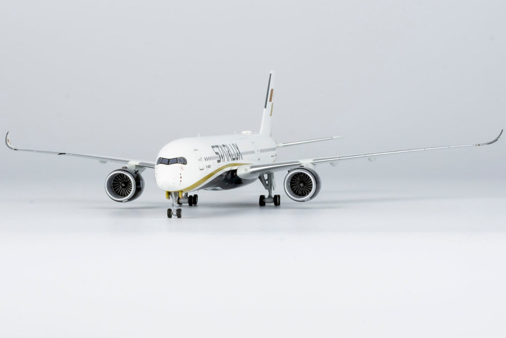 Starlux Airbus A350-900 B-58503 NG Model 39025 Scale 1:400