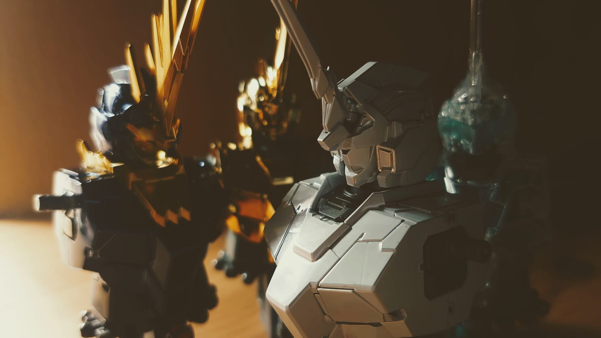 プレミアムバンダイ限定MG「1/100 ユニコーンガンダム3号機 フェネクス