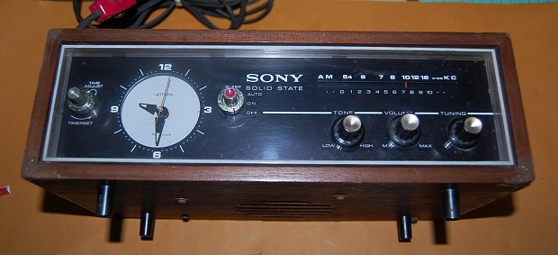 ソニー Model No.8RC-49 AM6石クロークラジオ受信機木製キャビネット